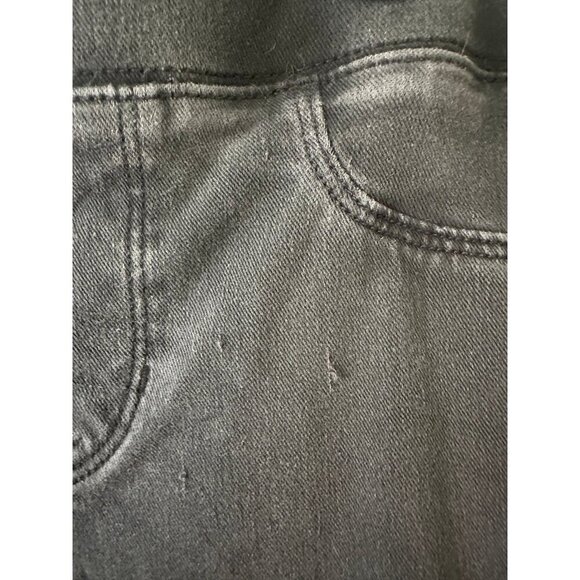 Old Navy women’s size 29 (8) black Jeans - Picture 5 of 9
